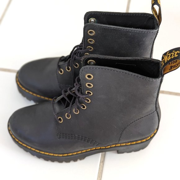 Dr. Martens Air Wair Shriver Hi Women's Boots US Ladies 7-Matte Black